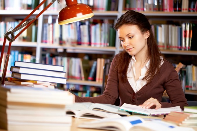 concentrando-estudos-mesa.jpg