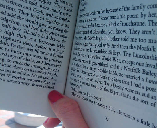Parece simples, mas vale lembrar: artigos definidos e indefinidos podem assumir diversos valores dentro do contexto. Saber identificar funções diferentes para os artigos é uma vantagem na interpretação de texto.<br>Foto: Wikicommons Parece simples, mas vale lembrar: artigos definidos e indefinidos podem assumir diversos valores dentro do contexto. Saber identificar funções diferentes para os artigos é uma vantagem na interpretação de texto.<br>Foto: Wikicommons