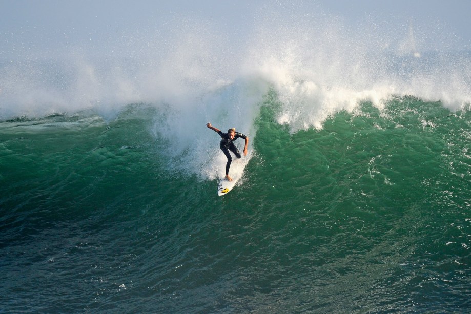 Ciência e Tecnologia do Surf - Além das aulas práticas do esporte, os alunos aprendem sobre conservação marinha, história, produção e design do surf. O curso é dado na Plymouth University, na Inglaterra.