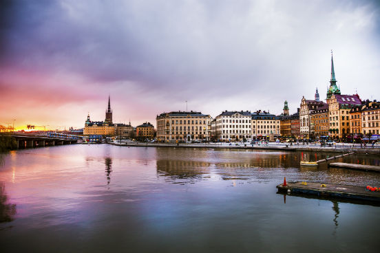 <strong>Suécia. </strong>Mais um país em que grande parte da população é capaz de se comunicar em inglês. Mais de 900 programas em inglês são oferecidos pelas universidades suecas. (Imagem: iStock)