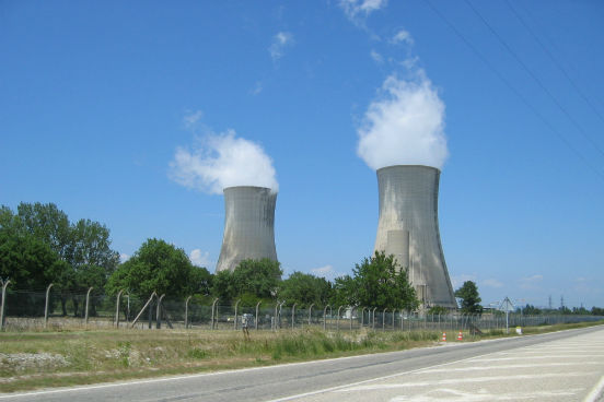 <strong>Tricastin (França). </strong>Substâncias radioativas vazaram de um dos reatores da usina nuclear de Tricastin durante uma operação de manutenção em 2008. Alguns empregados do local foram contaminados e, segundo as autoridades francesas, dois rios próximos à usina também. <strong>Tricastin (França). </strong>Substâncias radioativas vazaram de um dos reatores da usina nuclear de Tricastin durante uma operação de manutenção em 2008. Alguns empregados do local foram contaminados e, segundo as autoridades francesas, dois rios próximos à usina também.