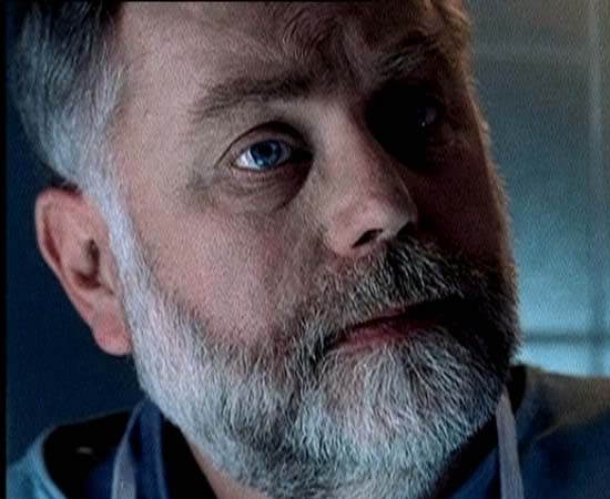 Dr. Al Robbins da série CSI: Investigação Criminal. Dr. Al Robbins da série CSI: Investigação Criminal.