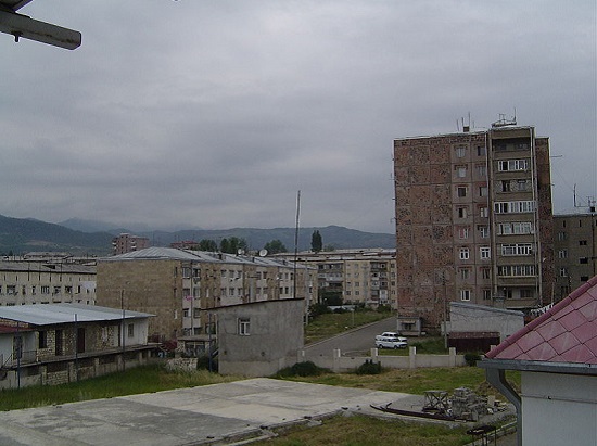 O fim da Guerra Fria foi um grande motivador nos desejos de independência. Nagorno Karabakh, uma área de maioria Armênia no Azerbaijão, se declarou independente em 1991. No entanto, isso nunca foi reconhecido pela ONU.