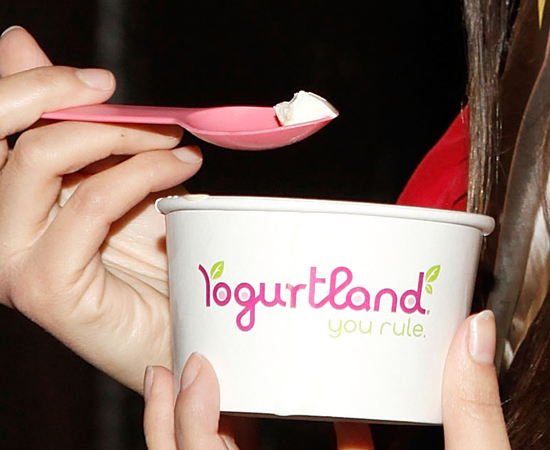 12 - Se você tem problemas intestinais por causa da ansiedade, não consuma iogurte, mamão, leite, ameixa ou uva. Uma boa dica é comer maçã, banana-maçã, limão e batata. 12 - Se você tem problemas intestinais por causa da ansiedade, não consuma iogurte, mamão, leite, ameixa ou uva. Uma boa dica é comer maçã, banana-maçã, limão e batata.