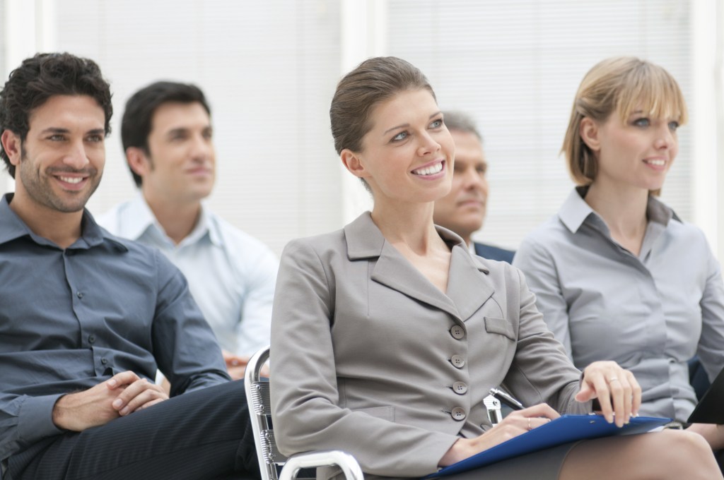 GE Bolsas: cursos de Relações Internacionais com desconto