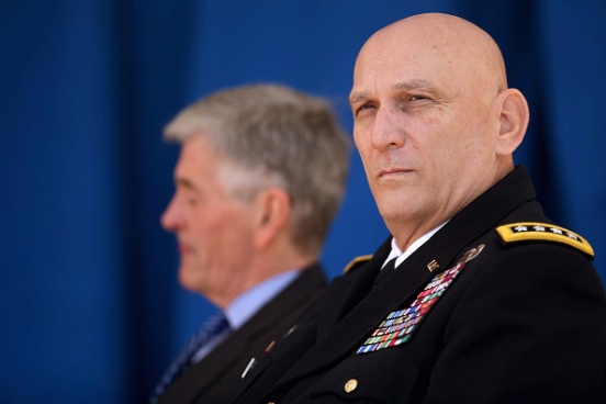 Se os soldados sofrem pressão, imaginem, então, os generais? Eles coordenam milhares de pessoas, têm de zelar pela vida delas e, ainda, ganhar a guerra. (Imagem: Getty Images) Se os soldados sofrem pressão, imaginem, então, os generais? Eles coordenam milhares de pessoas, têm de zelar pela vida delas e, ainda, ganhar a guerra. (Imagem: Getty Images)