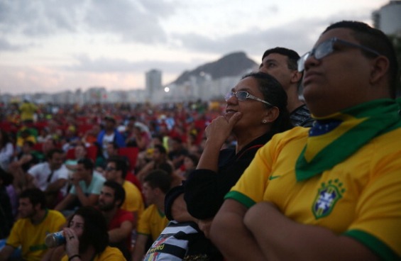 Em 2014, o Rio de Janeiro brilha mais uma vez. A cidade foi palco da partida final e da cerimônia de encerramento da Copa do Mundo. Segundo a Riotur, 886 mil pessoas passaram por lá durante o torneio. (Imagem: Getty Images) Em 2014, o Rio de Janeiro brilha mais uma vez. A cidade foi palco da partida final e da cerimônia de encerramento da Copa do Mundo. Segundo a Riotur, 886 mil pessoas passaram por lá durante o torneio. (Imagem: Getty Images)