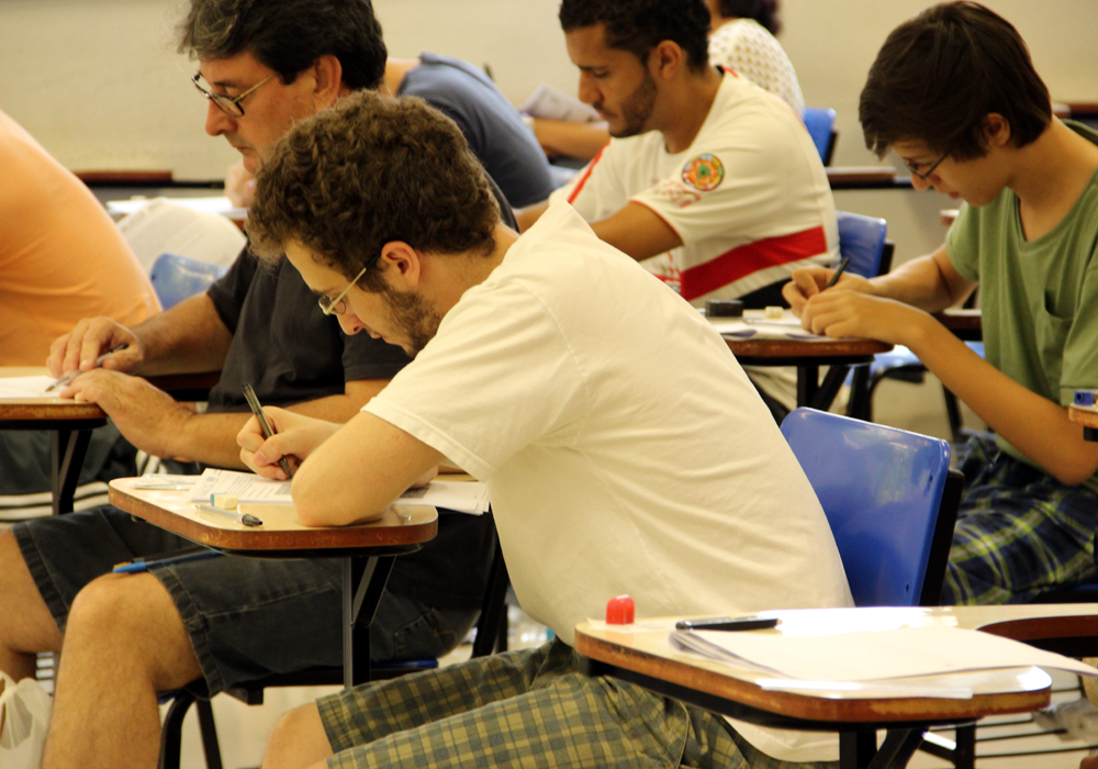 Professores aprovam exame da primeira fase da Unesp