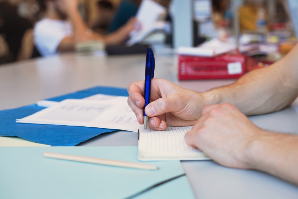 Enade: Estudantes acertam menos da metade das provas específicas