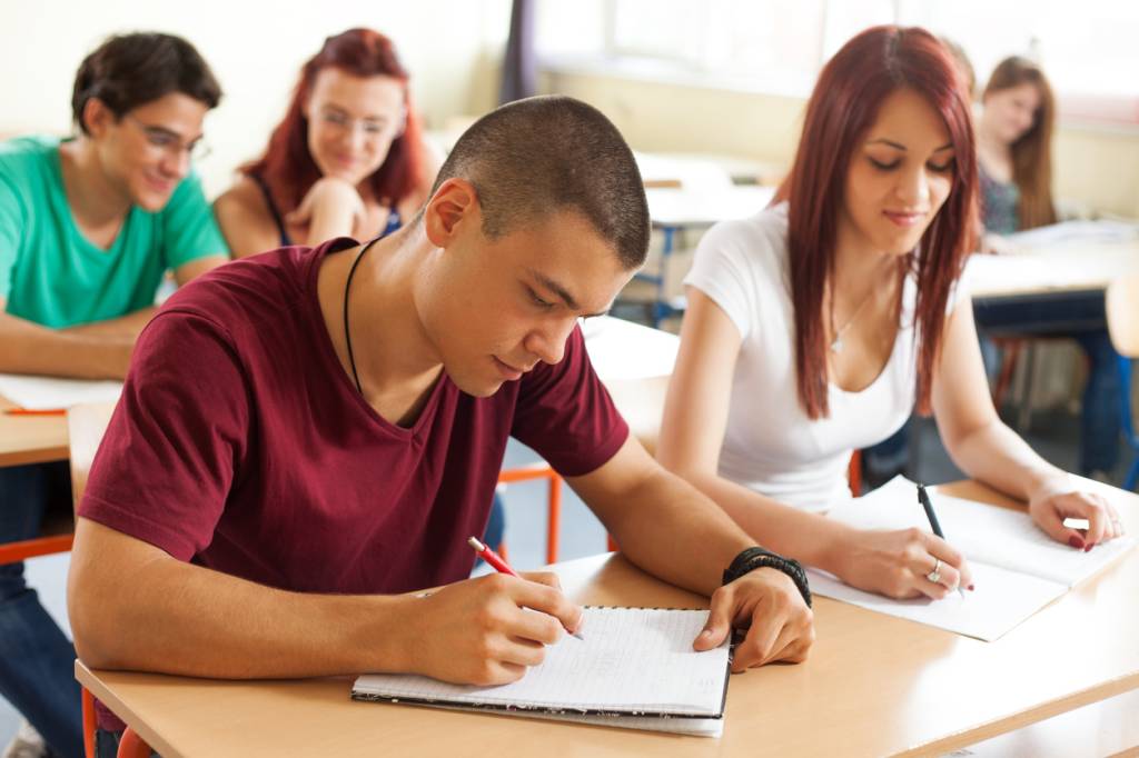 UECE informa resultado dos pedidos de isenção do vestibular
