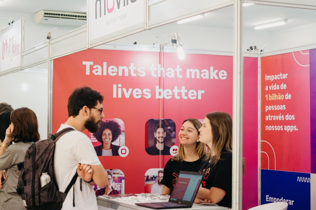 Feira de Carreiras da Facamp oferece oportunidades de estágio e trainee