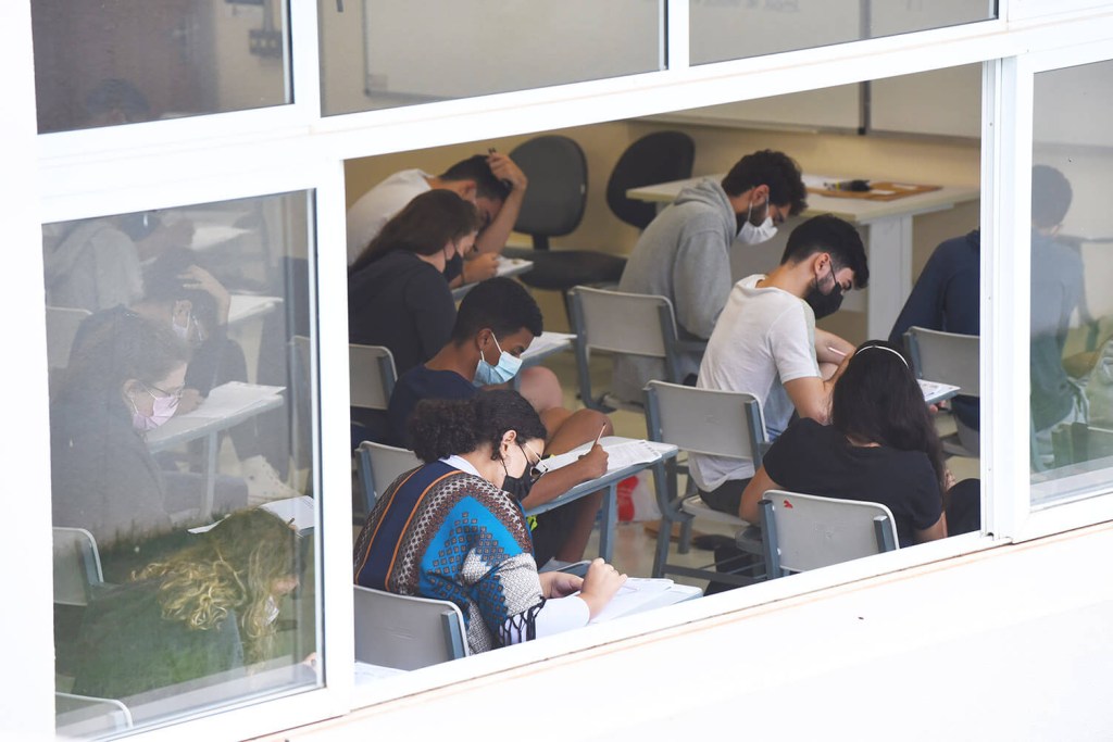 Interdisciplinaridade surpreende na primeira fase da Fuvest 2023