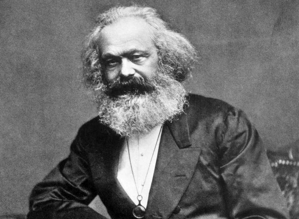Análise: redação nota 1000 no Enem 2021 citou Karl Marx e Graciliano Ramos