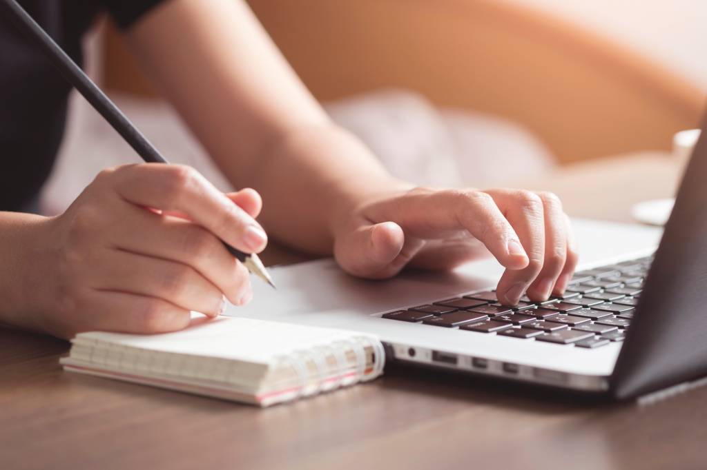 Como estudar redação para concursos públicos?