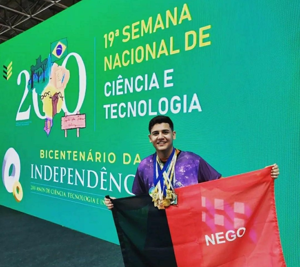 Giovanny com suas medalhas