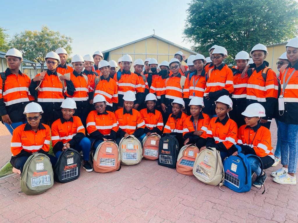 mochilas solares áfrica