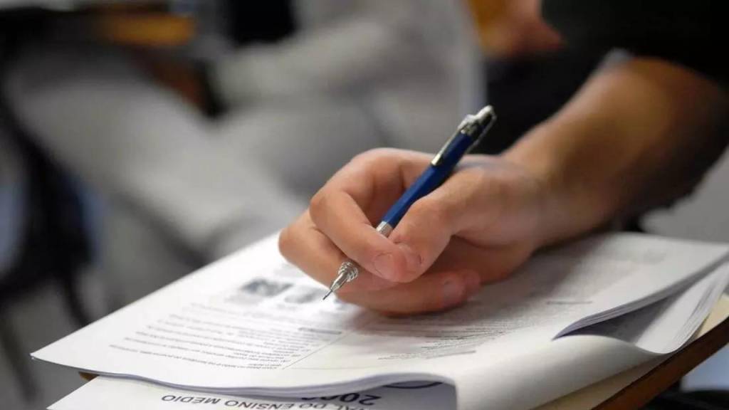 Entenda por que alguns alunos já estão pré-inscritos no Enem 2025
